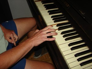 hra na klavír Martin Háze
